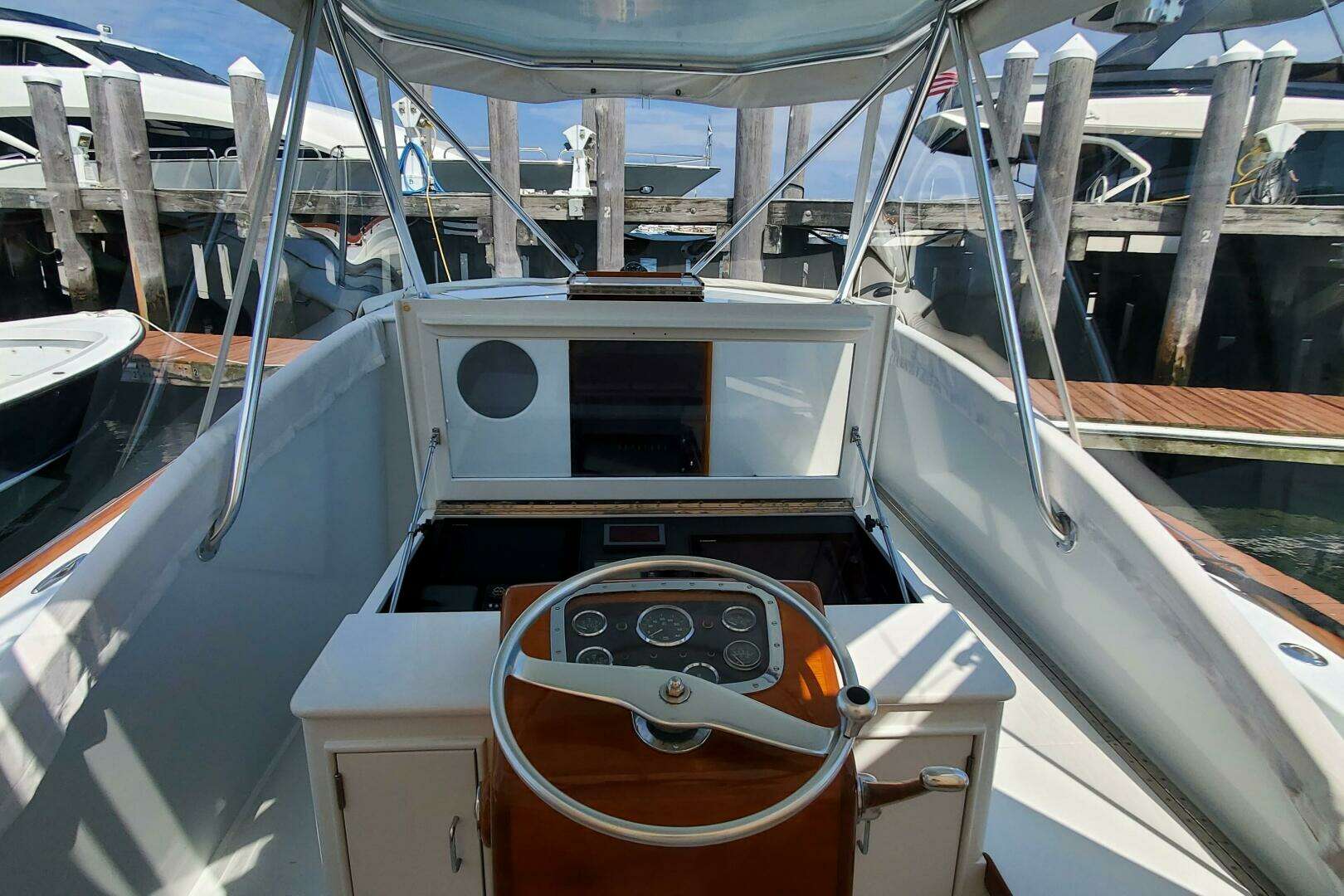 1985 Rybovich 32 Express Walkaround Sportfish - Image 17