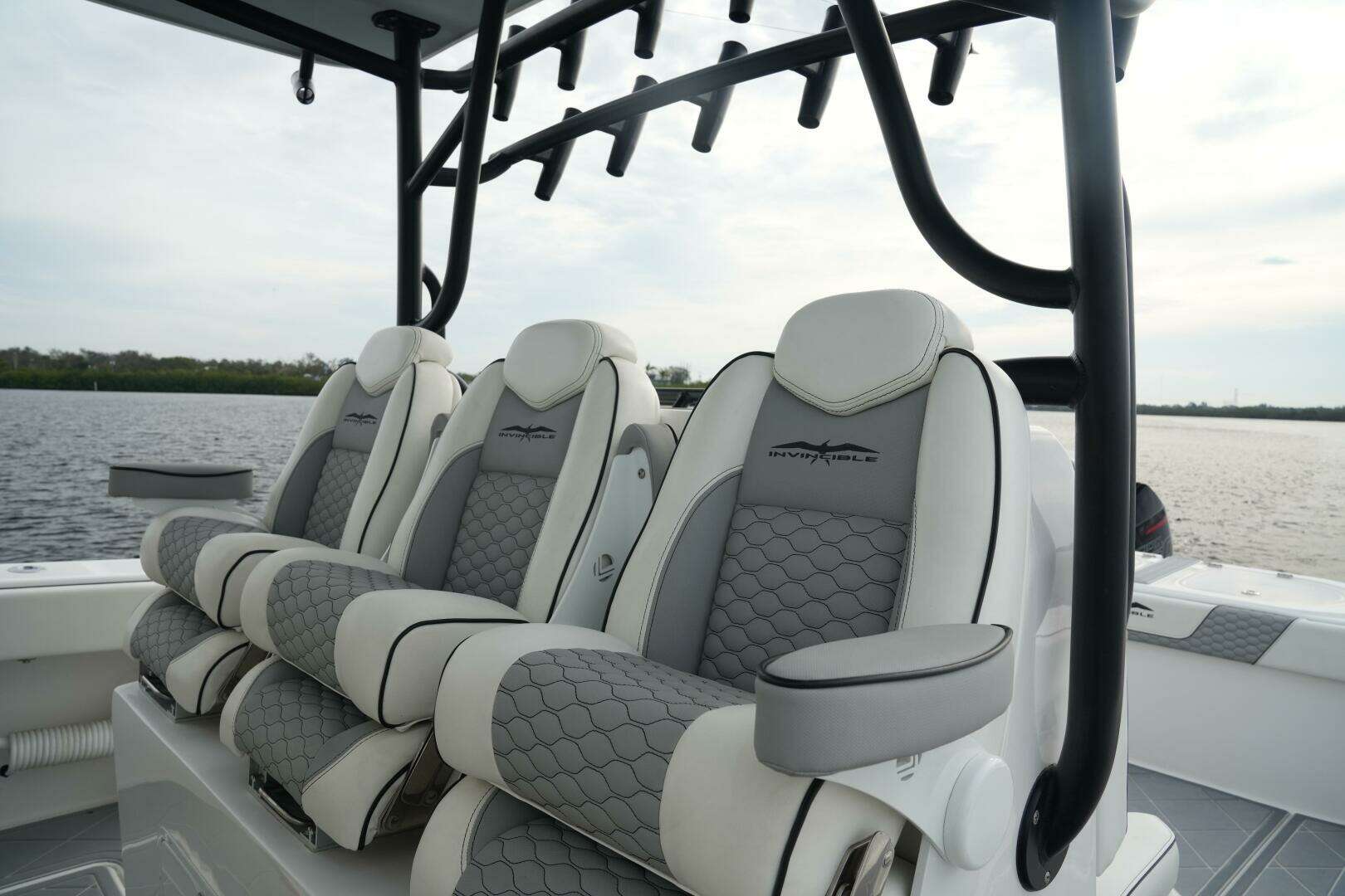 2022 Invincible 46 Catamaran - Image 17