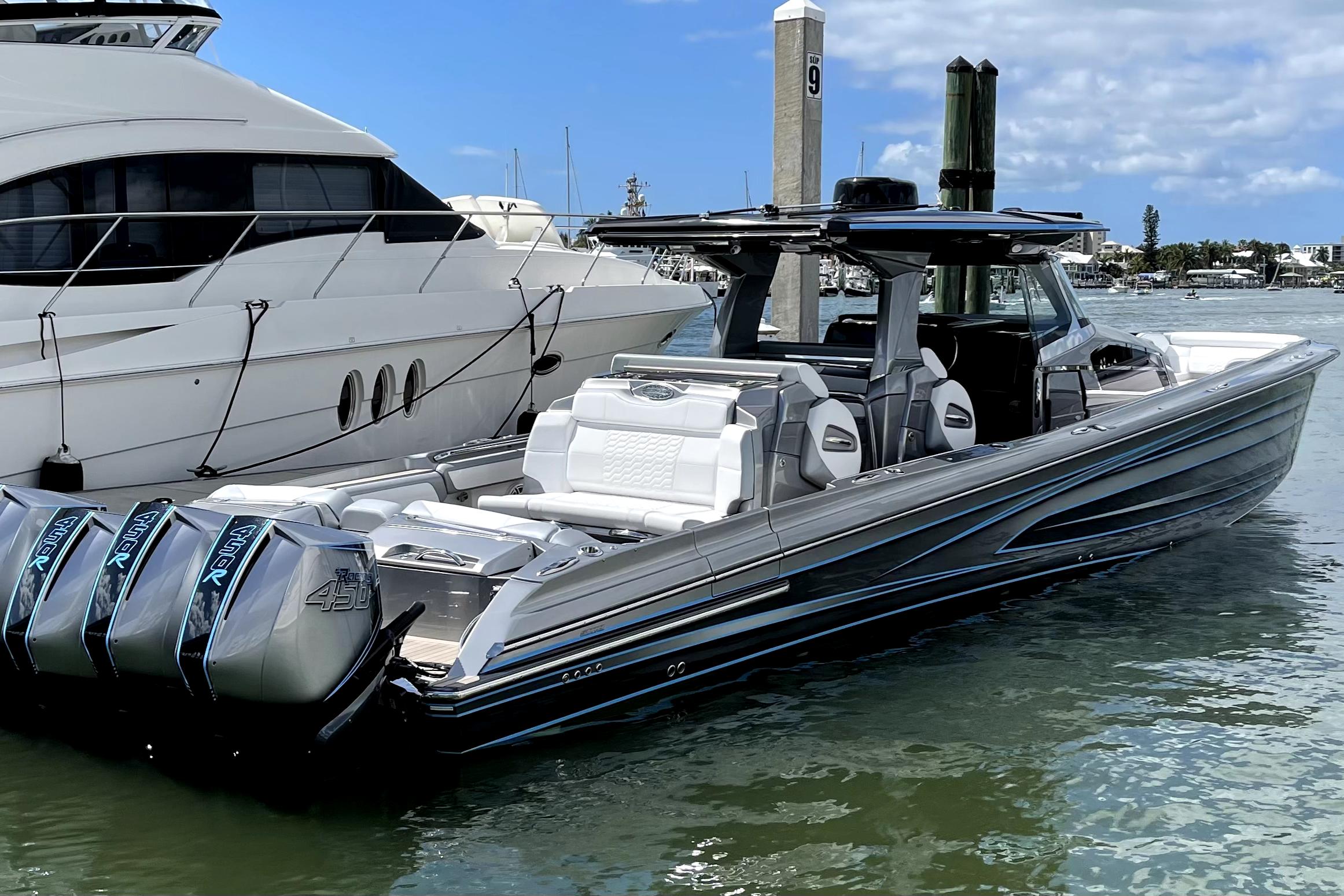 2027 Nor-Tech 500 Sport Center Console