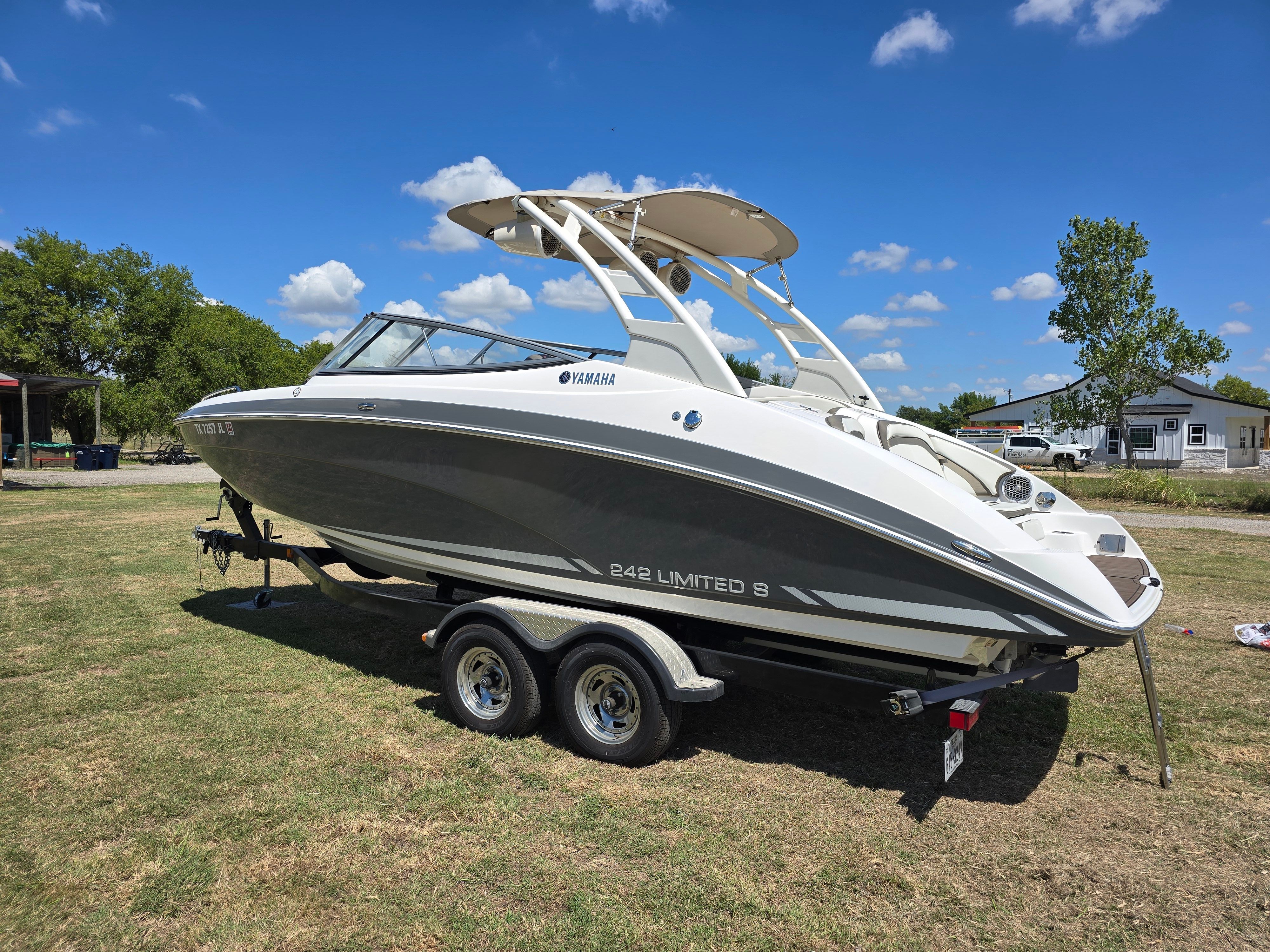 2015 Yamaha Boats 242 Limited S - 6