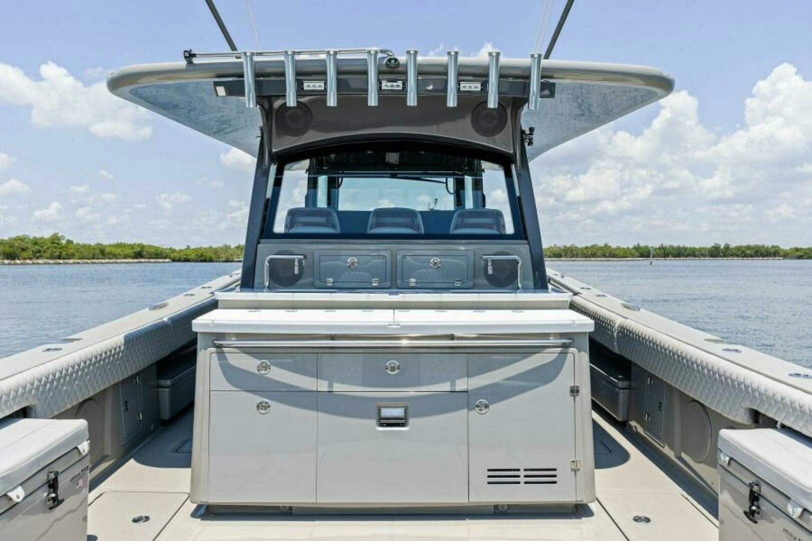 2023 HCB 53 Suenos - Image 6