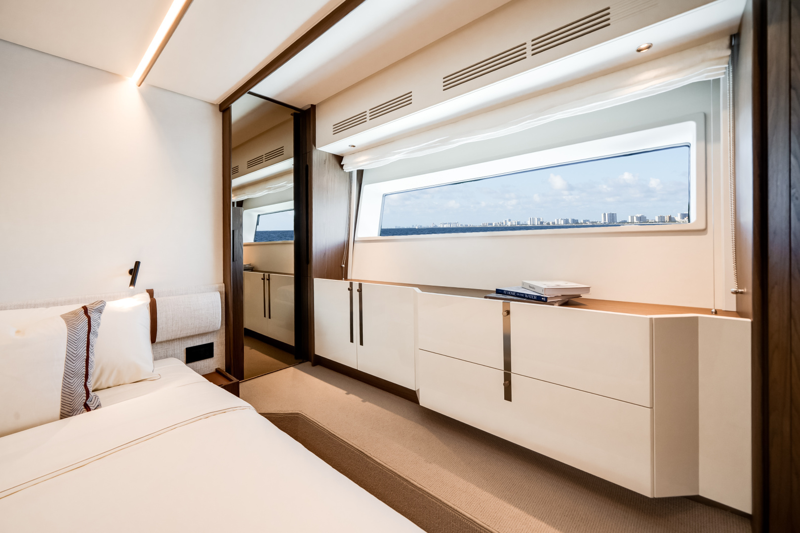 2026 Azimut Fly 72 - Image 22