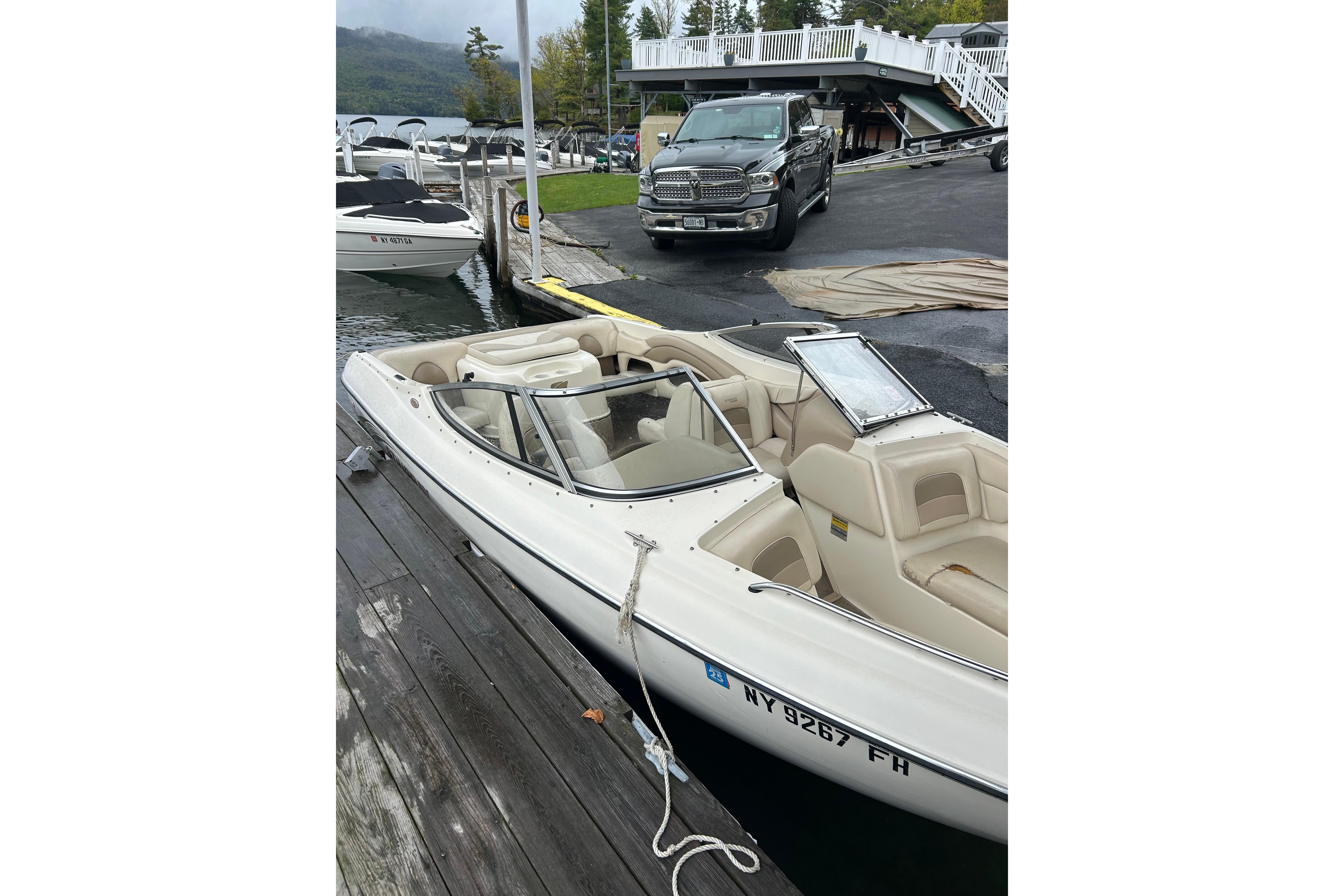 2001 Stingray 200 LS/LX