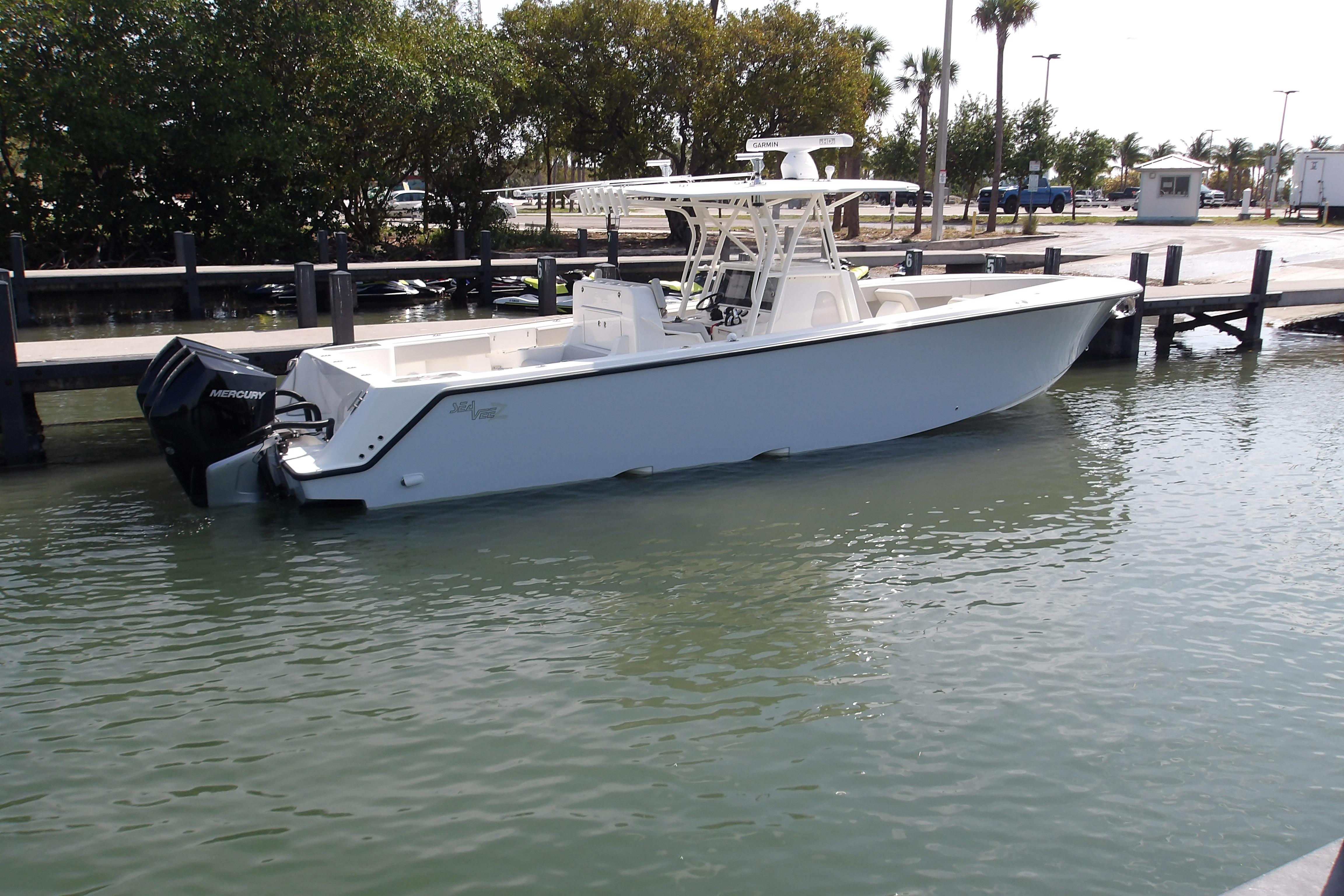 2022 SeaVee 370Z