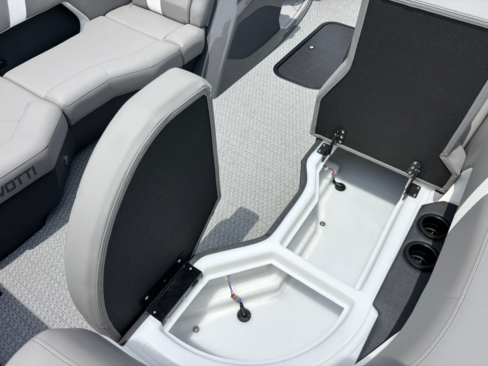 2027 Evotti 521 CS - 20