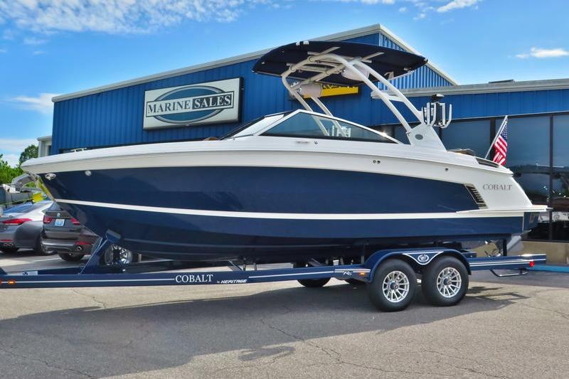 2023 Cobalt R6 Surf