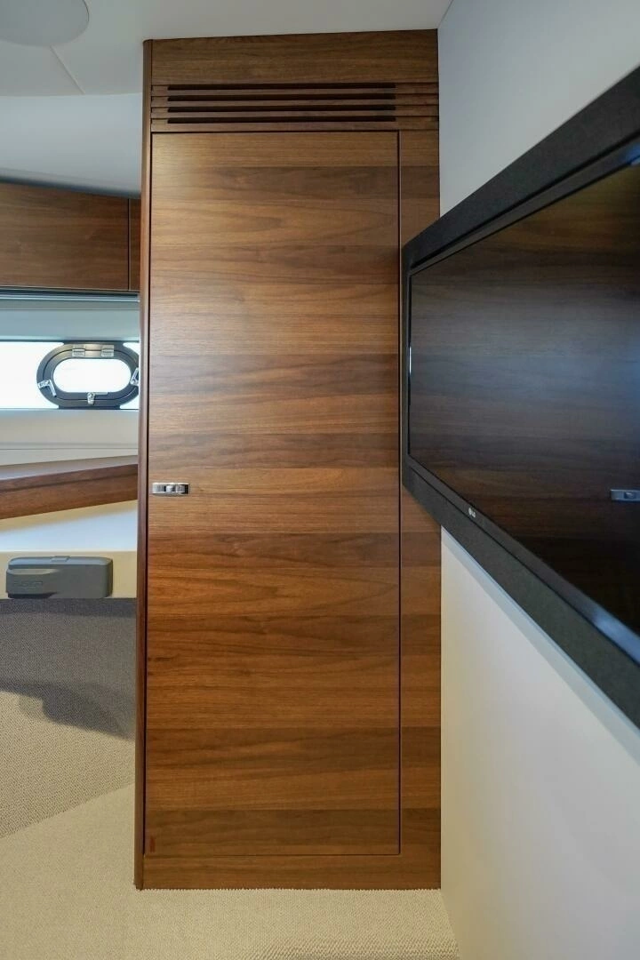 2021 Princess F50 - Image 16