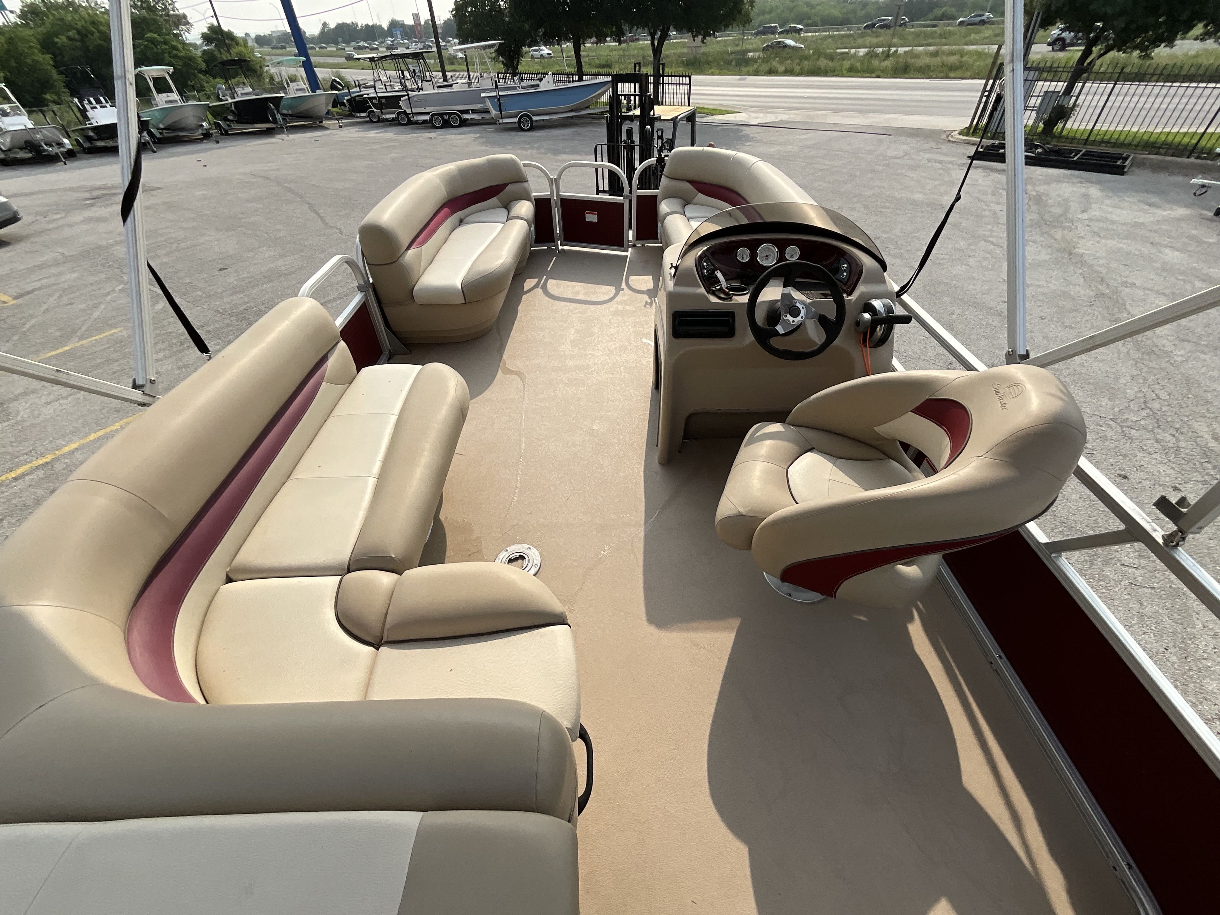 2018 Tracker Party Barge - 19