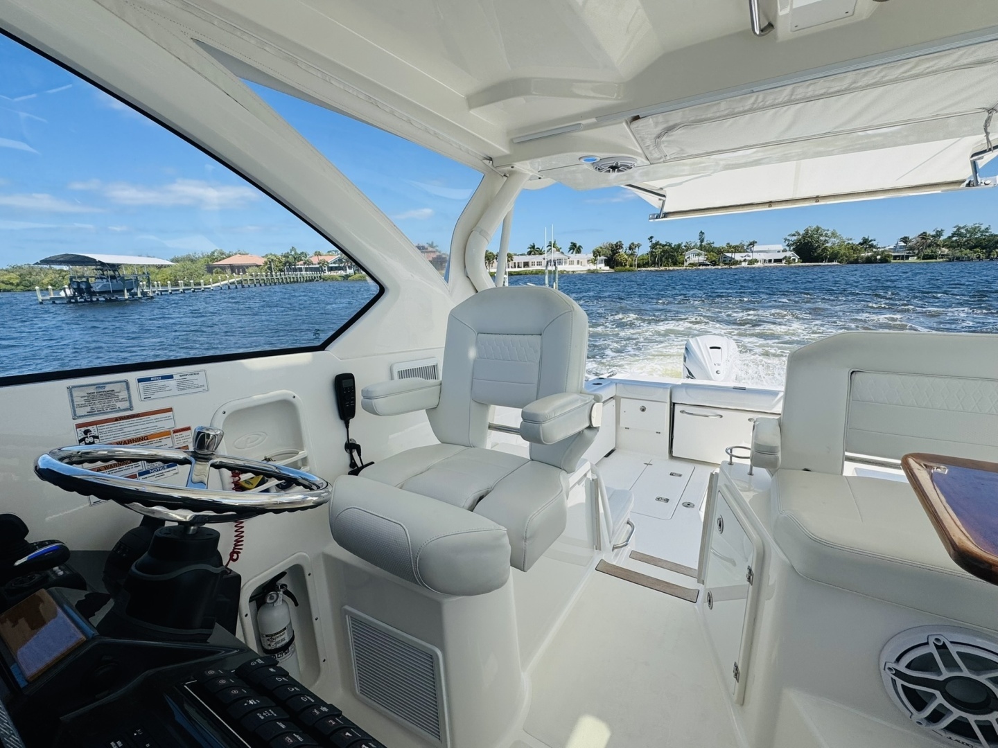 2021 Pursuit OS 355 - Image 33
