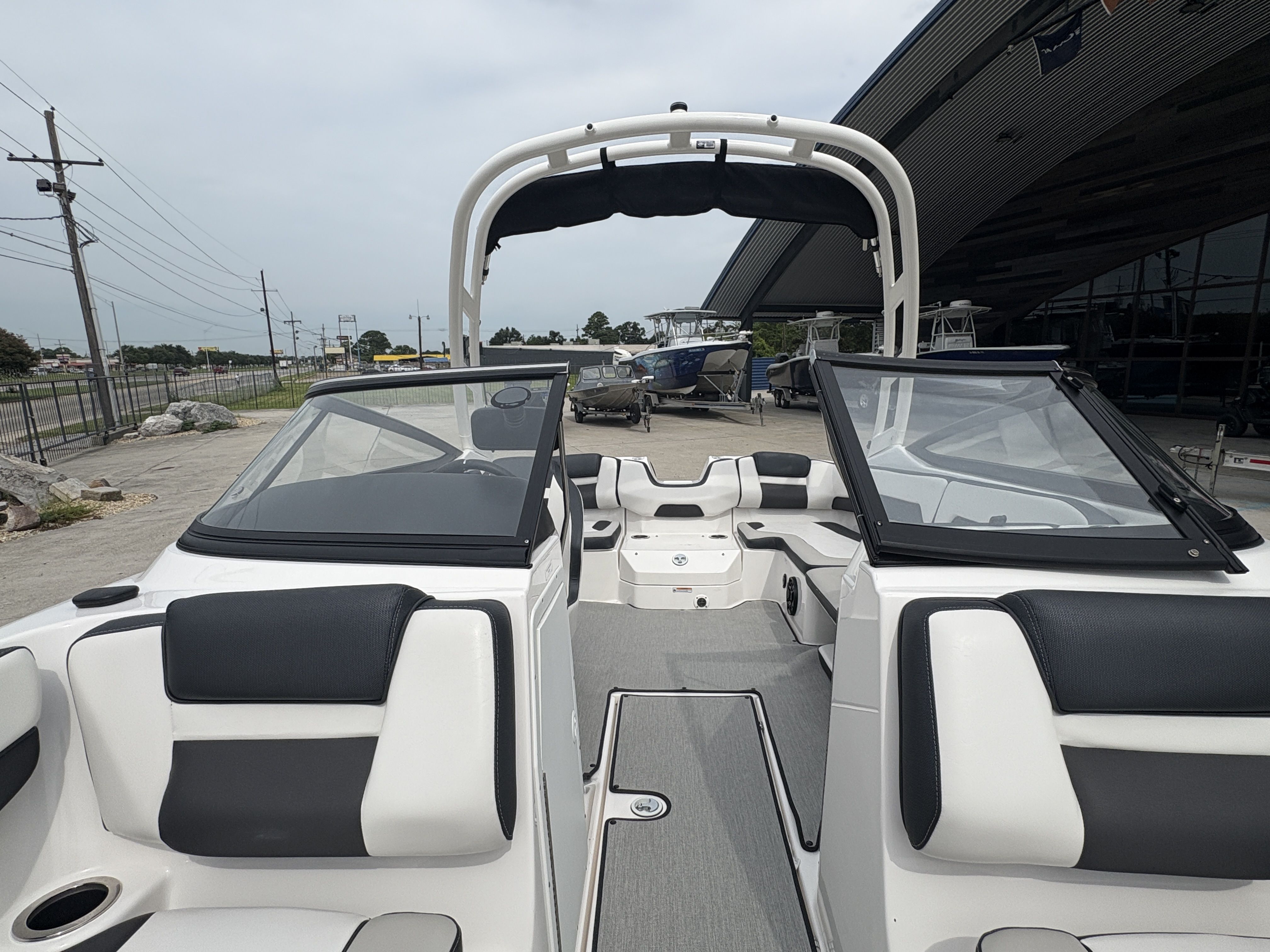 2024 Yamaha Boats AR 195 interior with sleek seating and modern design.