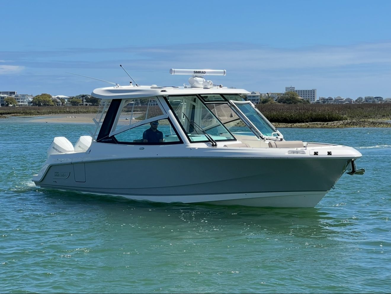 2026 Boston Whaler 330 Vantage