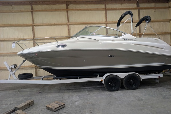 2006 Sea Ray 240 Sundancer