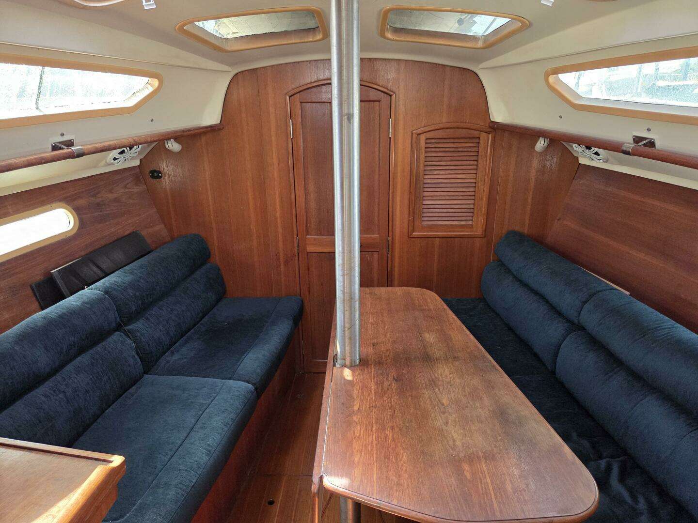 2003 Hunter 326 - Image 12