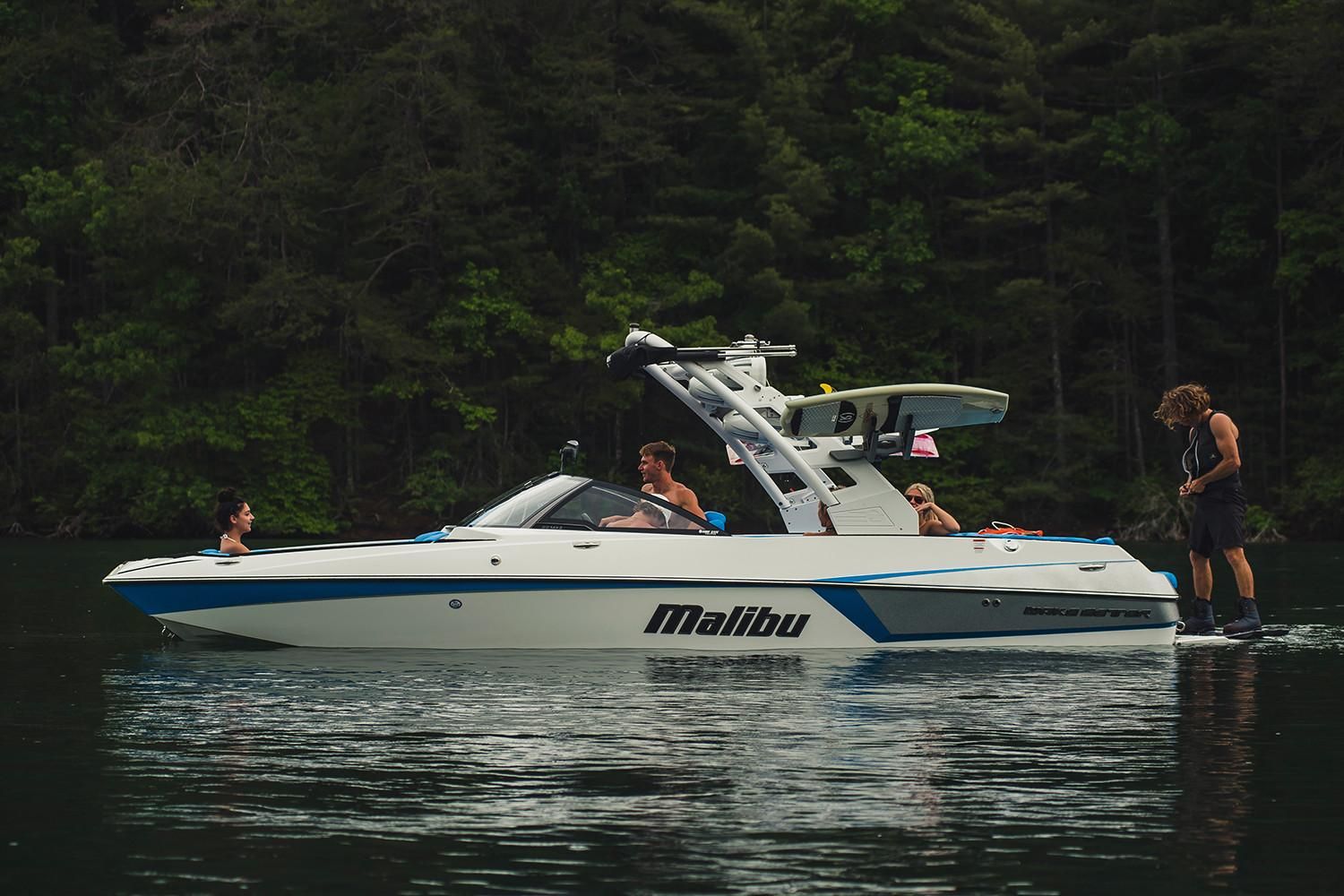 2019 Malibu Wakesetter 22 MXZ - 19