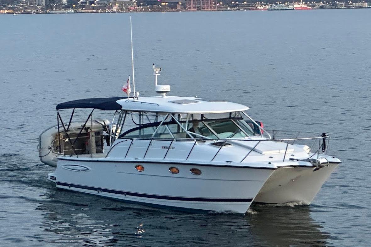 2006 Glacier Bay 3470 Ocean Runner