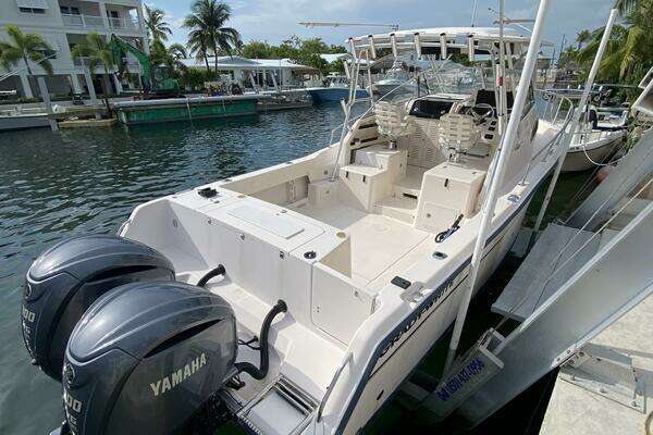 2005 Grady-White Marlin 300