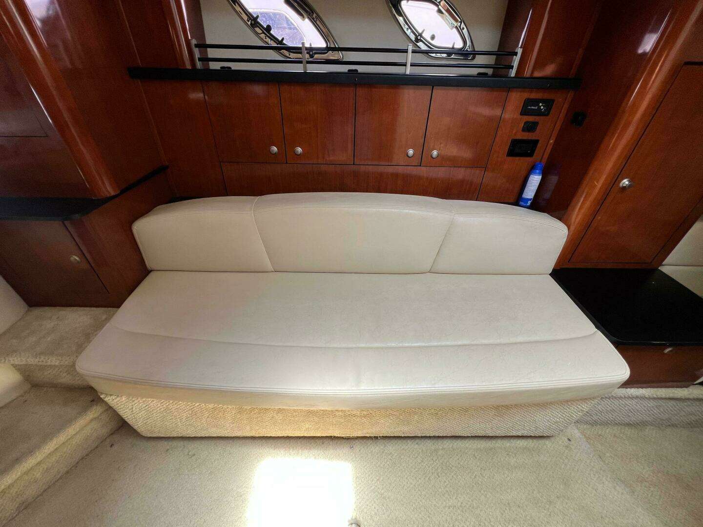 2007 Sea Ray 310 Sundancer - Image 12