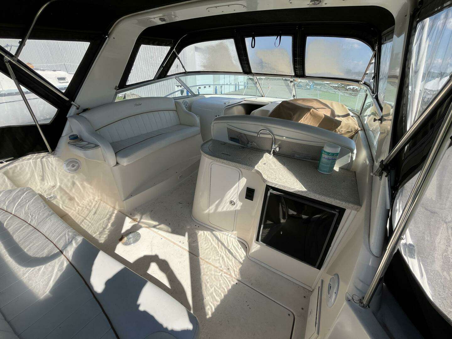 2000 Rinker Fiesta Vee 340 - Image 12