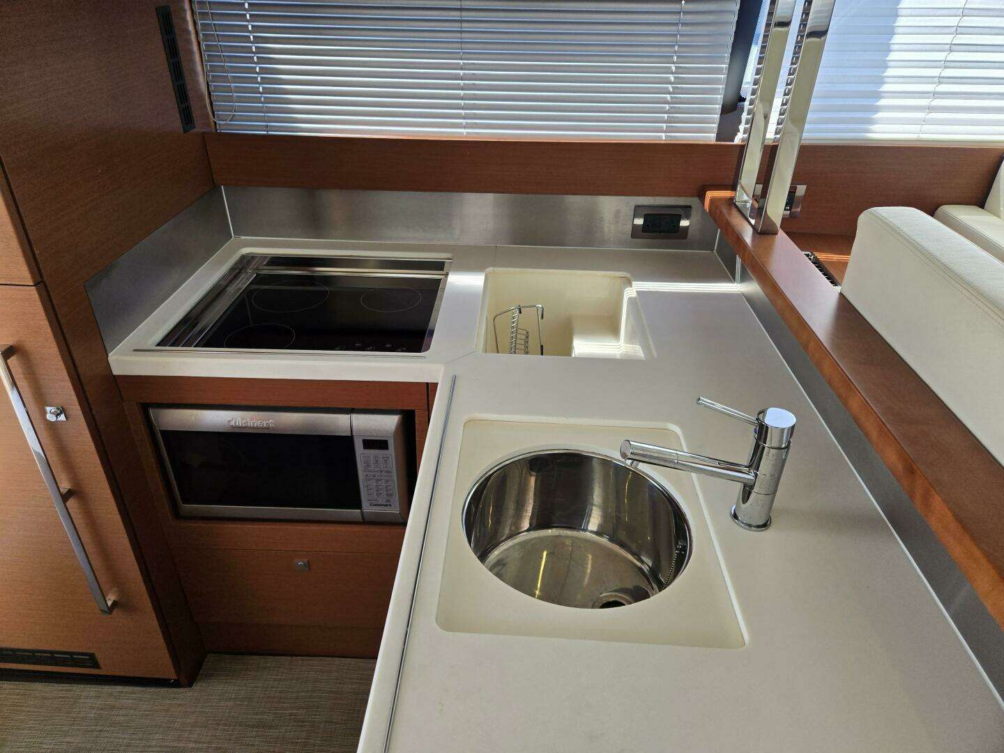 2013 Prestige 500 - Image 14