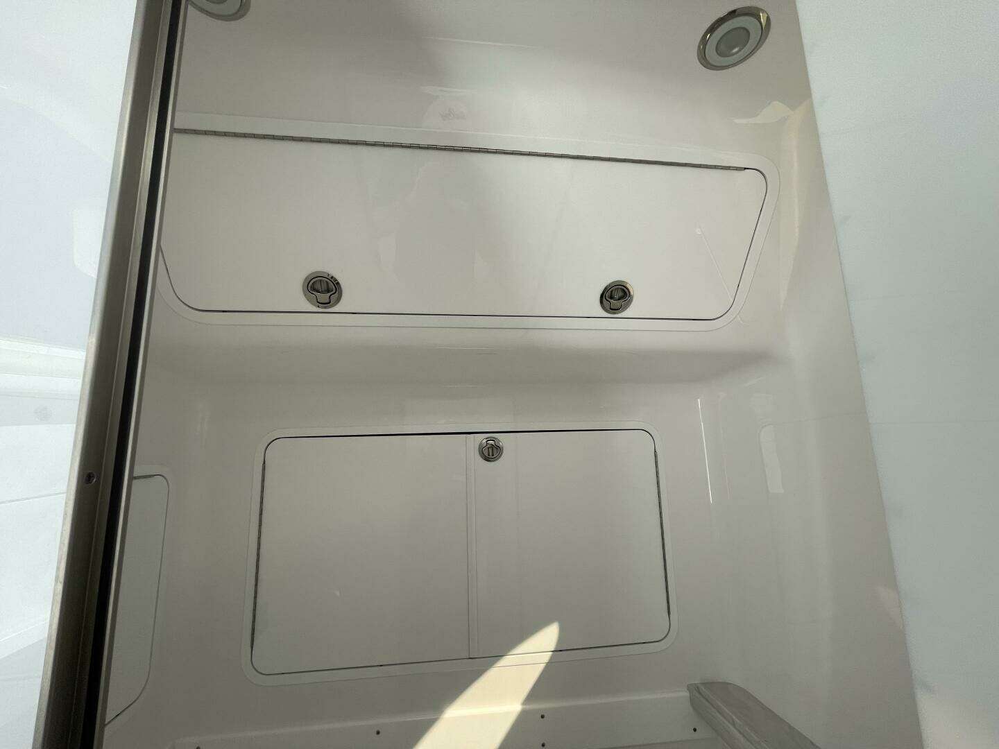 2026 Mag Bay 43 Center Console - Image 95