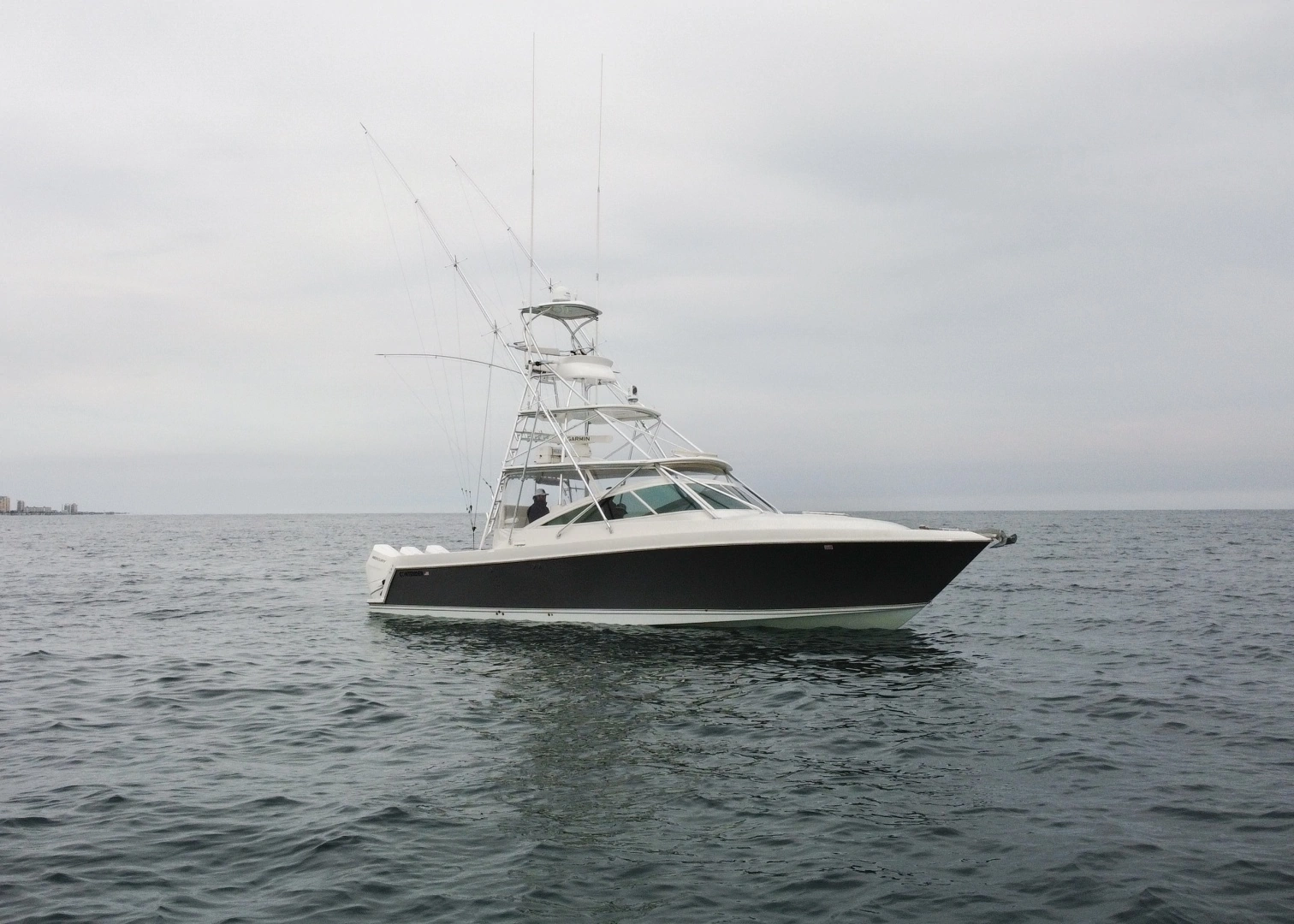 2011 Contender 40 Express - Image 34