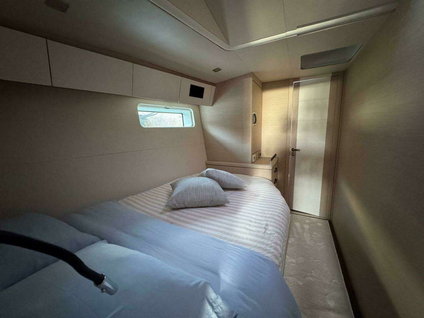 2023 Jeanneau 65 - Image 18