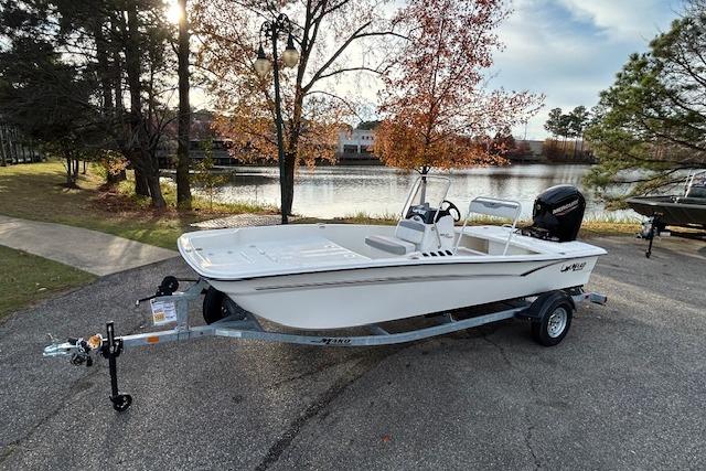 2025 Mako Pro Skiff 17 CC