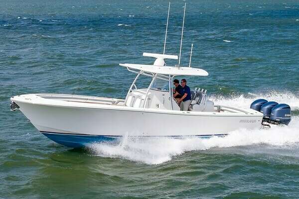 2018 Regulator 34 FS