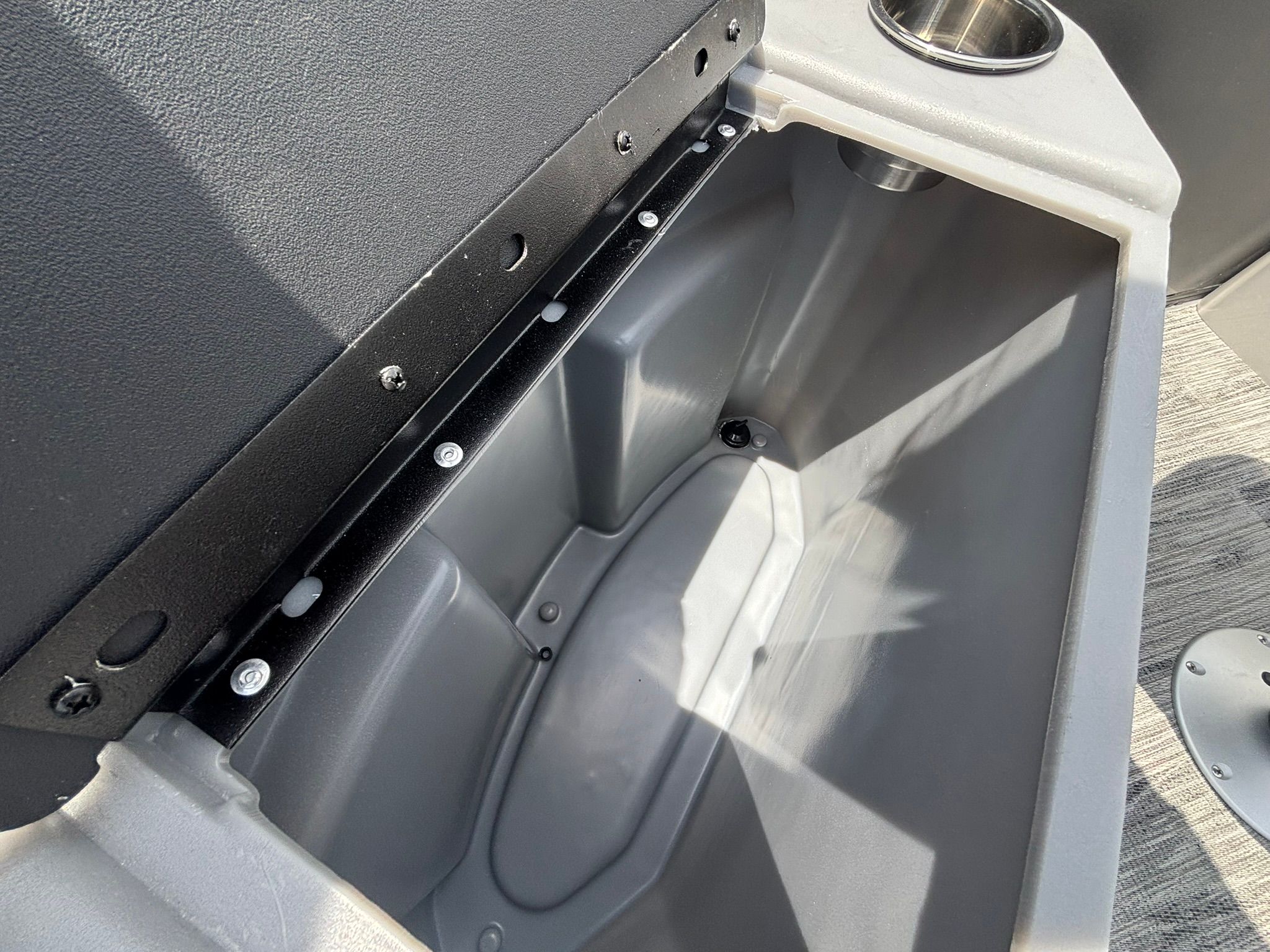 2027 Bentley Pontoons 200 Fish CWT - 11