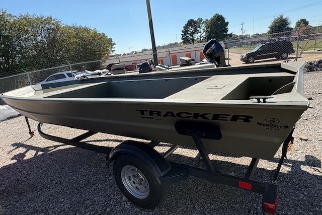 2026 Tracker Grizzly 1860 Utility