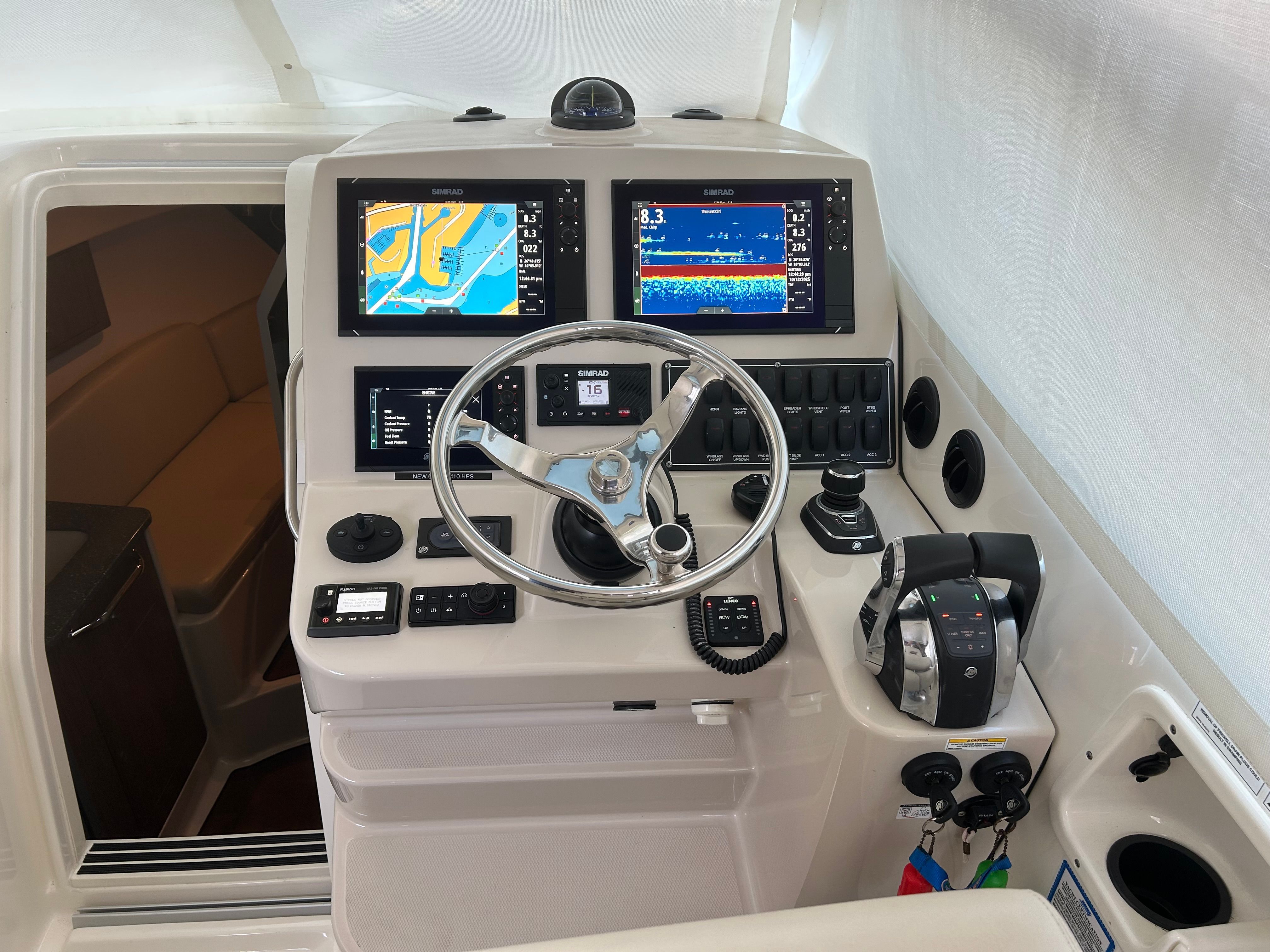 2019 Boston Whaler 315 Conquest Pilothouse - 5