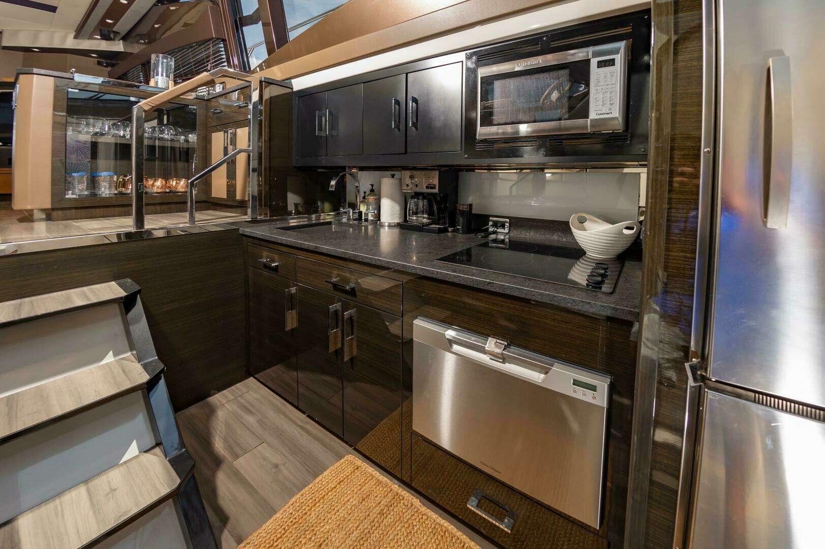 2013 Marquis 63 Sport Yacht - Image 37