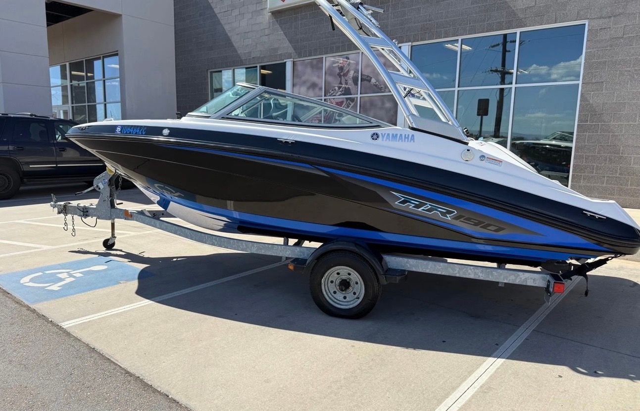2017 Yamaha Boats AR190