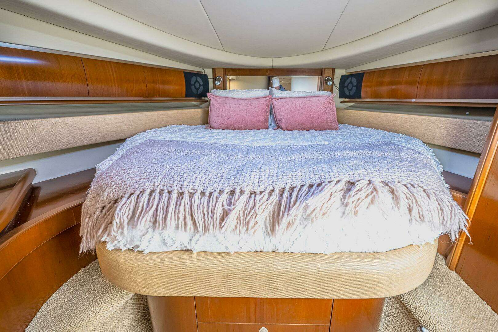 2005 Sea Ray 500 Sundancer - Image 37