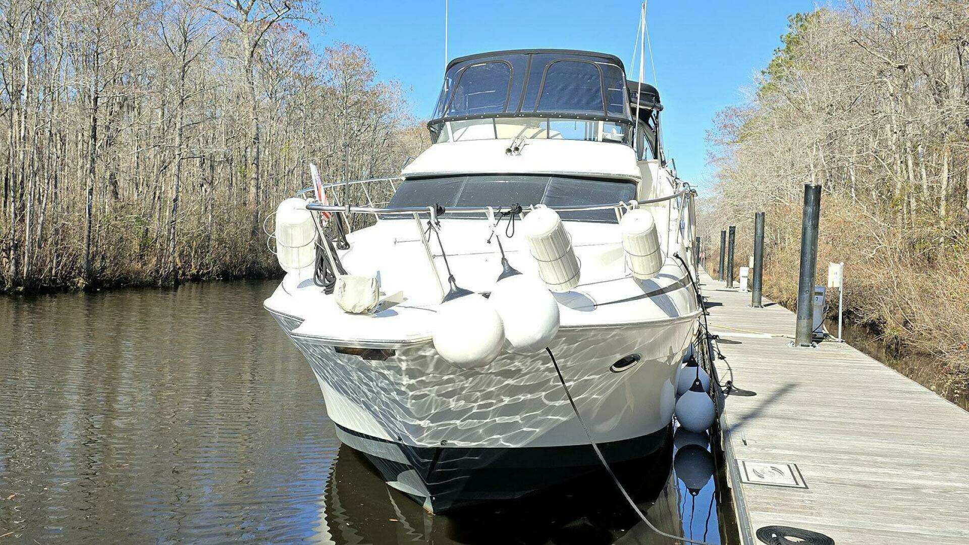 2001 Silverton 410 Sport Bridge - Image 2