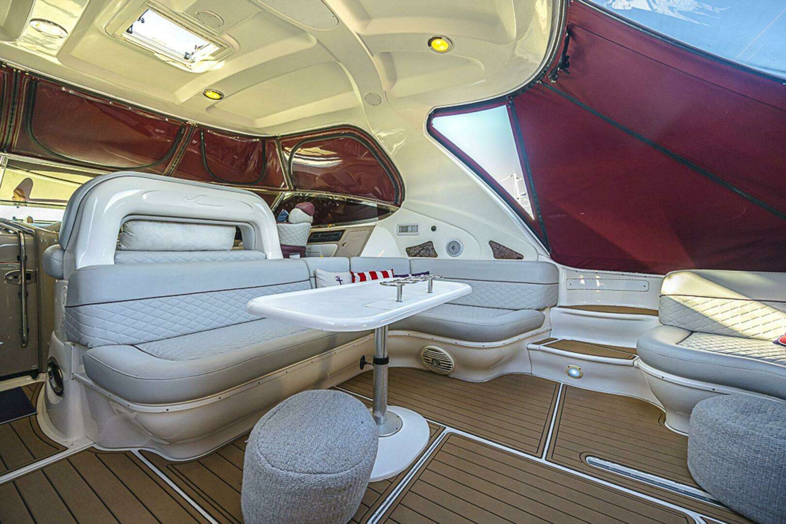 2002 Sea Ray 550 Sundancer - Image 12