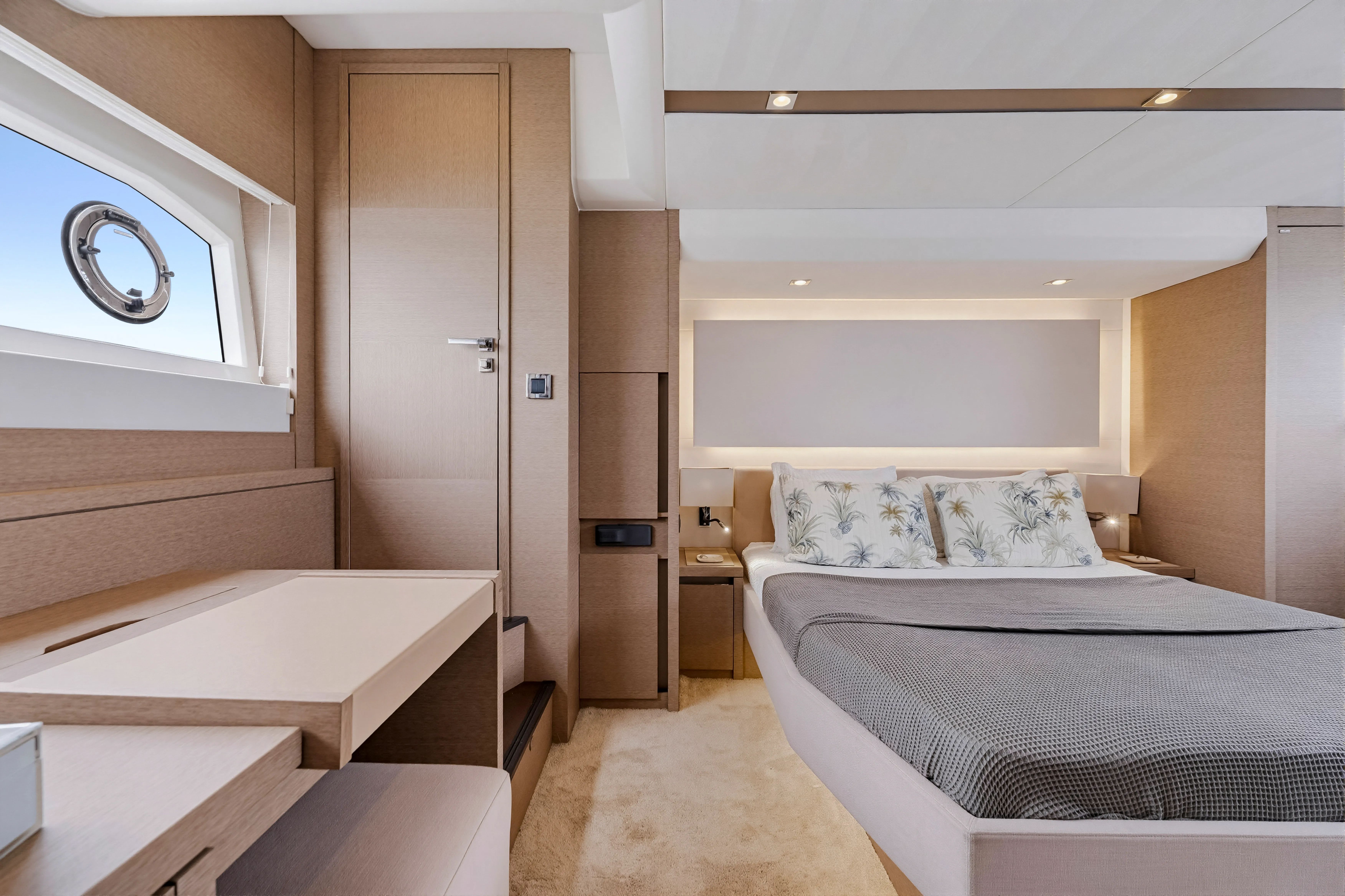 2018 Prestige 630 - Image 31