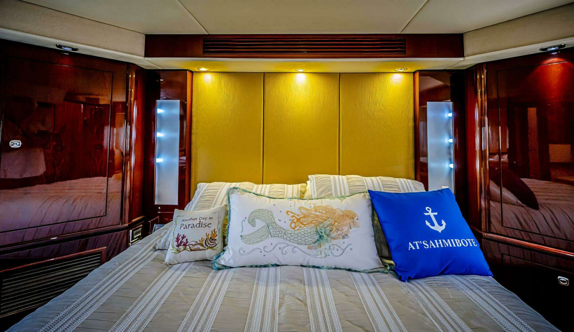 2011 Sea Ray 580 Sundancer - Image 15