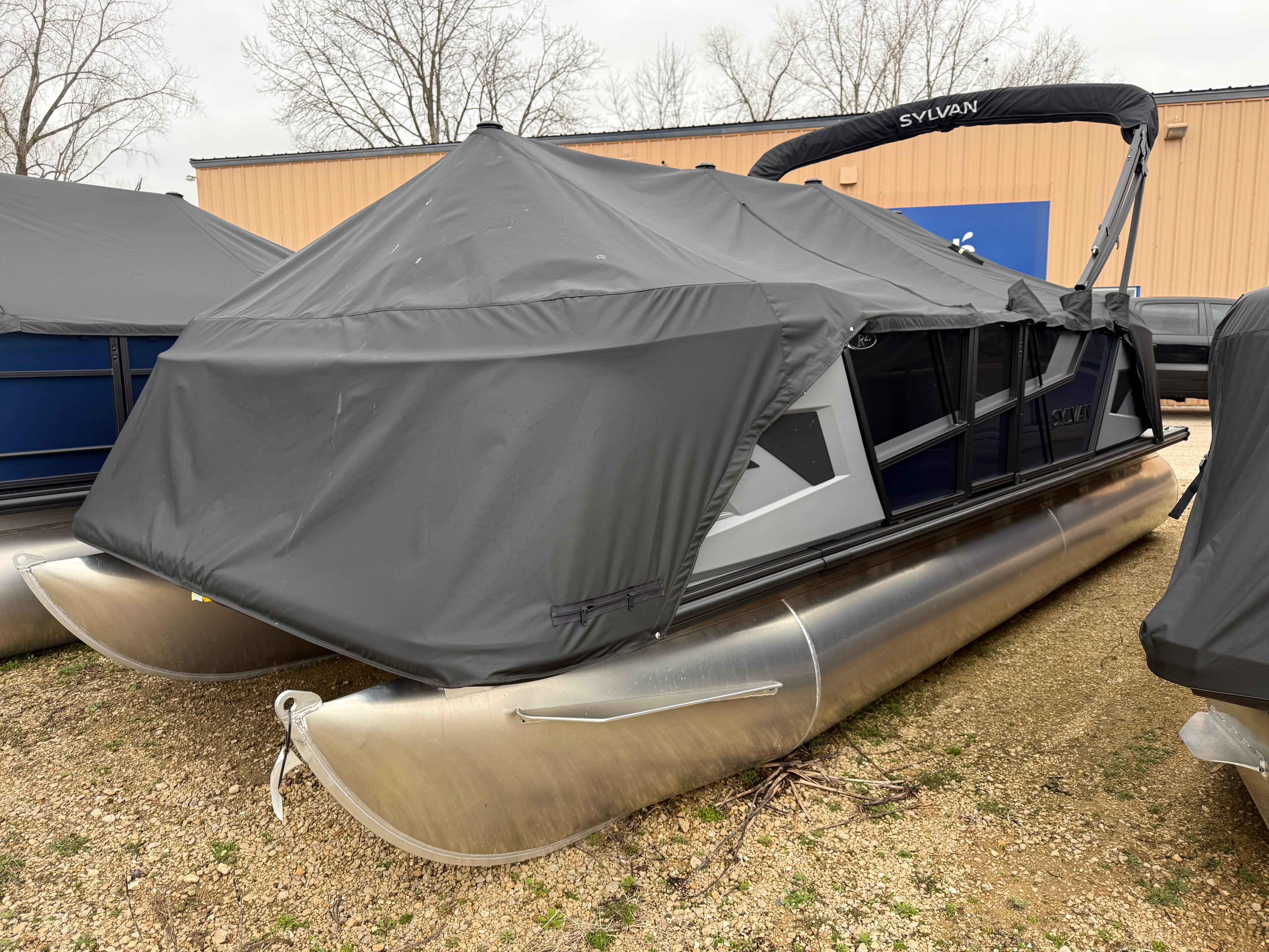 2026 Sylvan R-20 PARTY FISH
