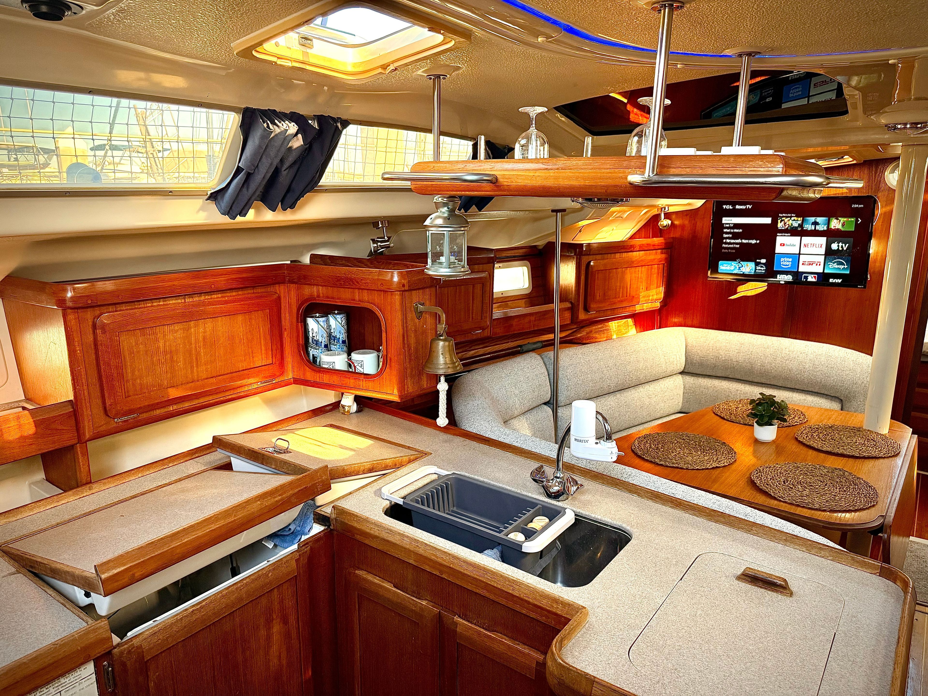 1993 Hunter Legend 40.5 - 29