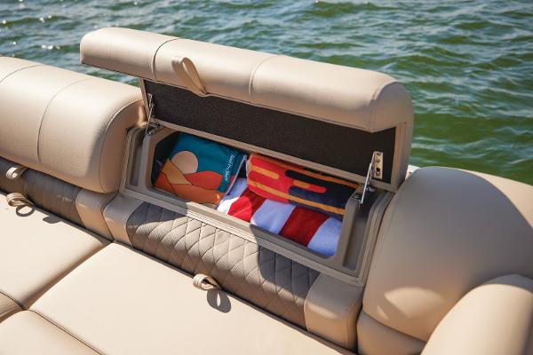 2025 Sun Tracker Party Barge 24 DLX - 59