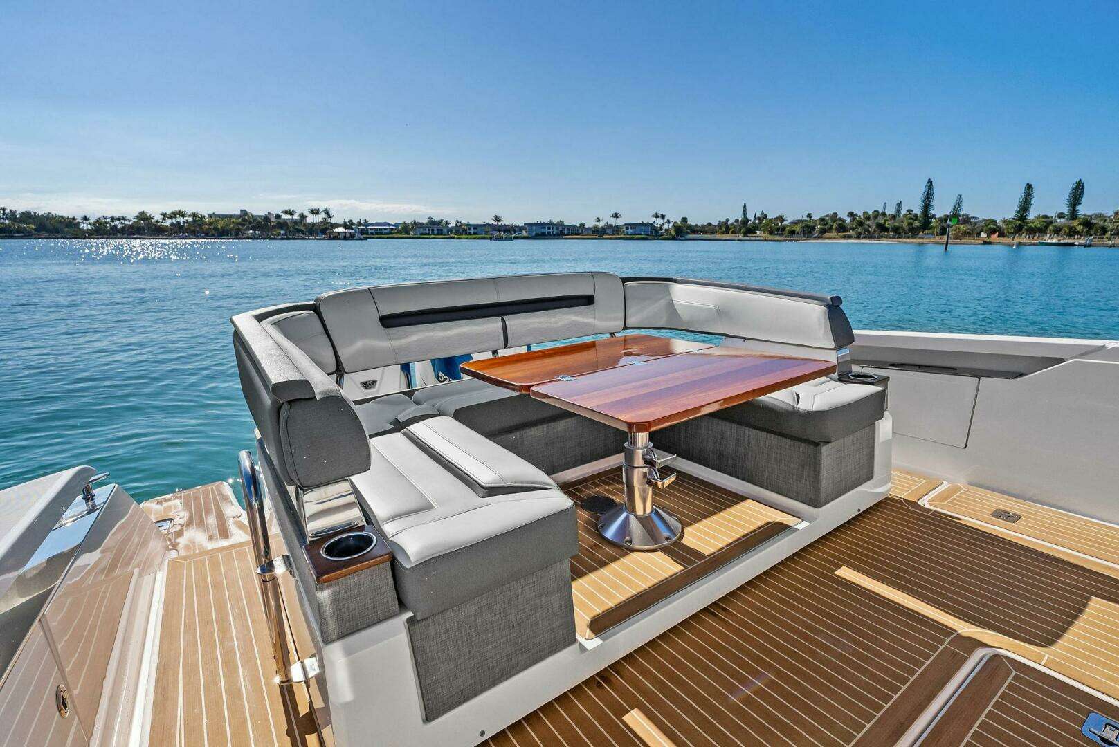2019 Tiara Yachts 38 LS - Image 7