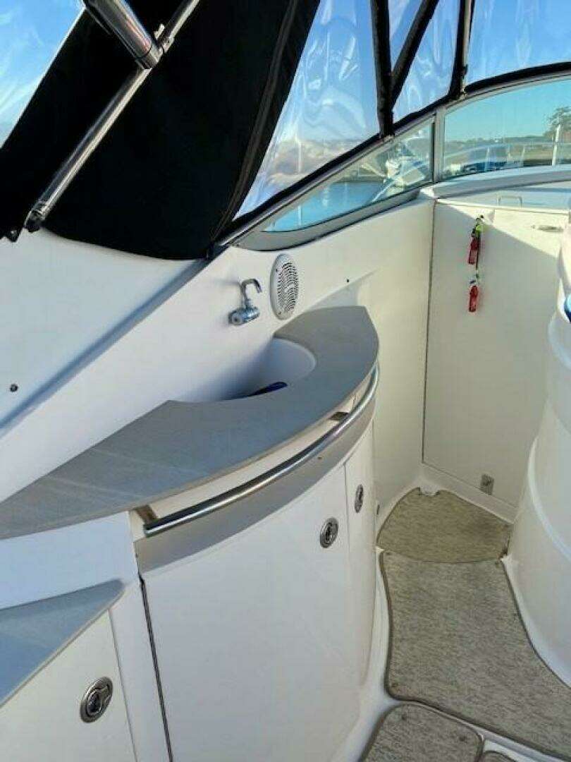 2004 Chaparral Signature 350 - Image 9
