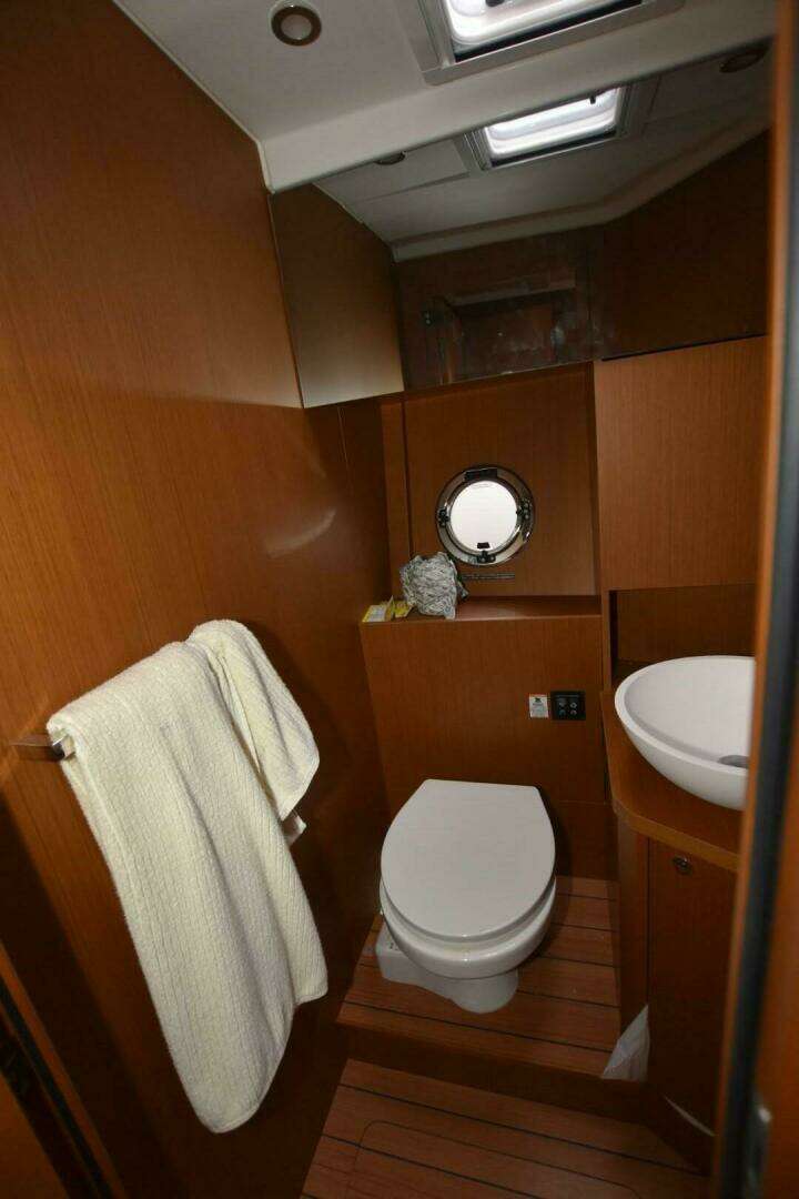 2023 Beneteau Swift Trawler 41 Fly - Image 7