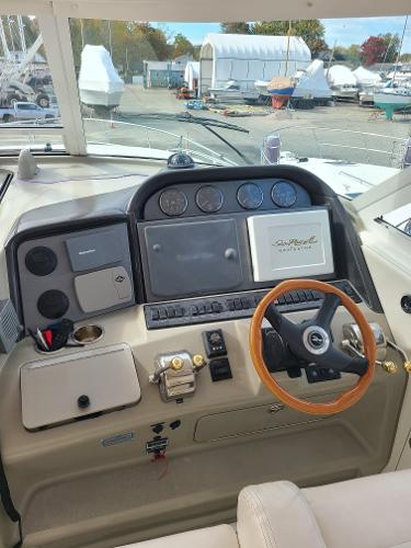 2005 Sea Ray 390 Motor Yacht - 3