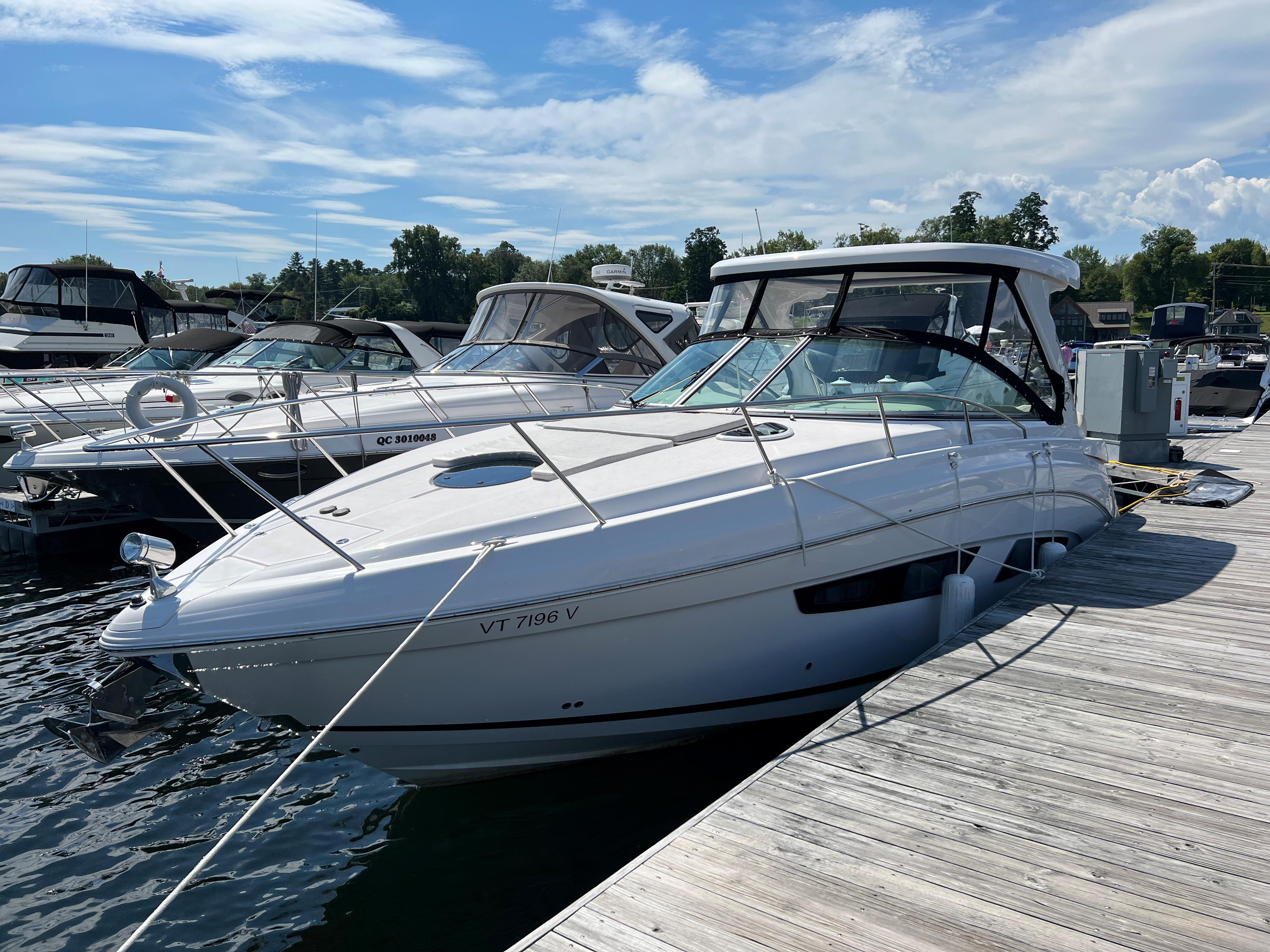2021 Regal 33 Express