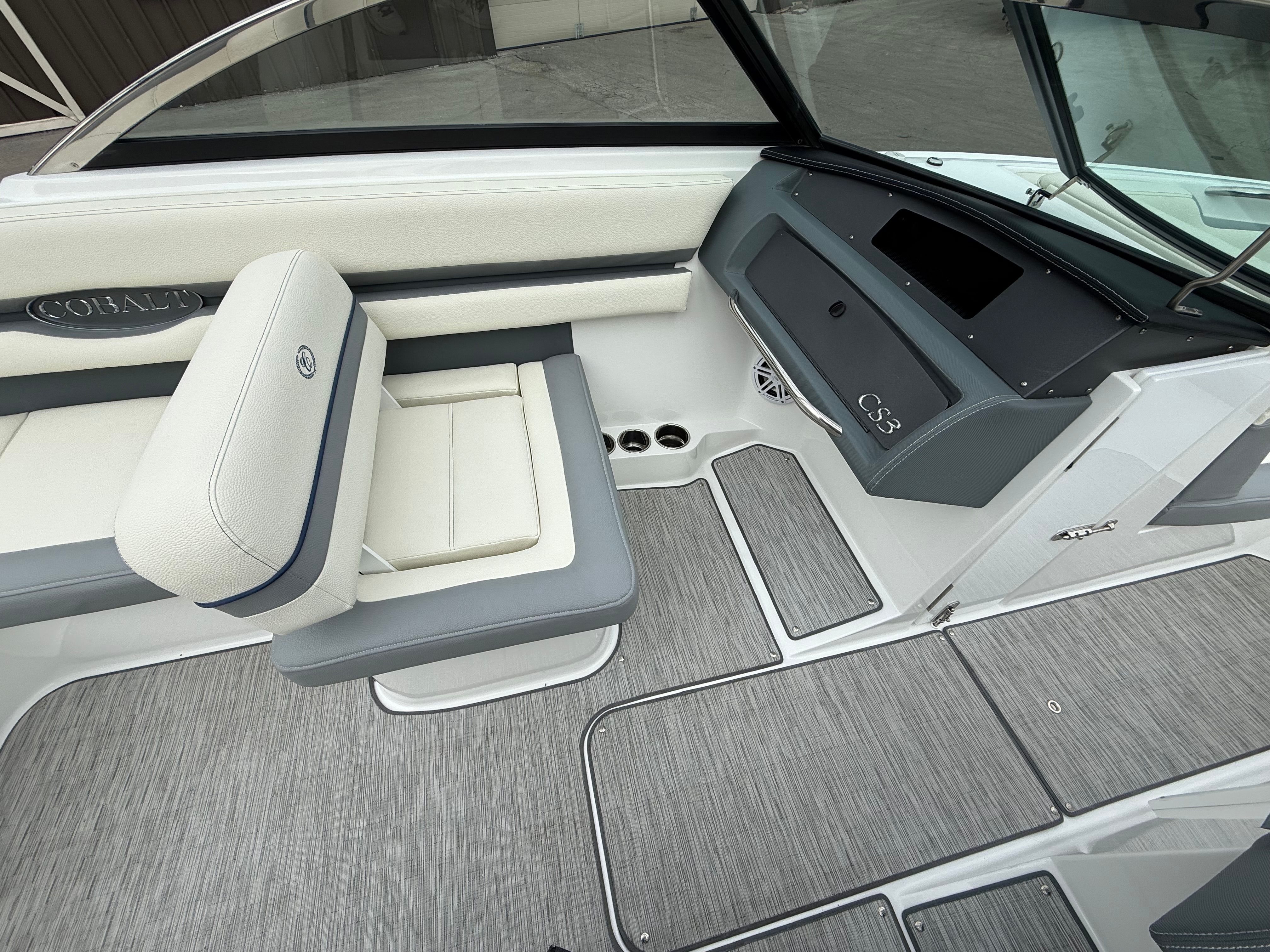 2022 Cobalt CS23 Surf - 12