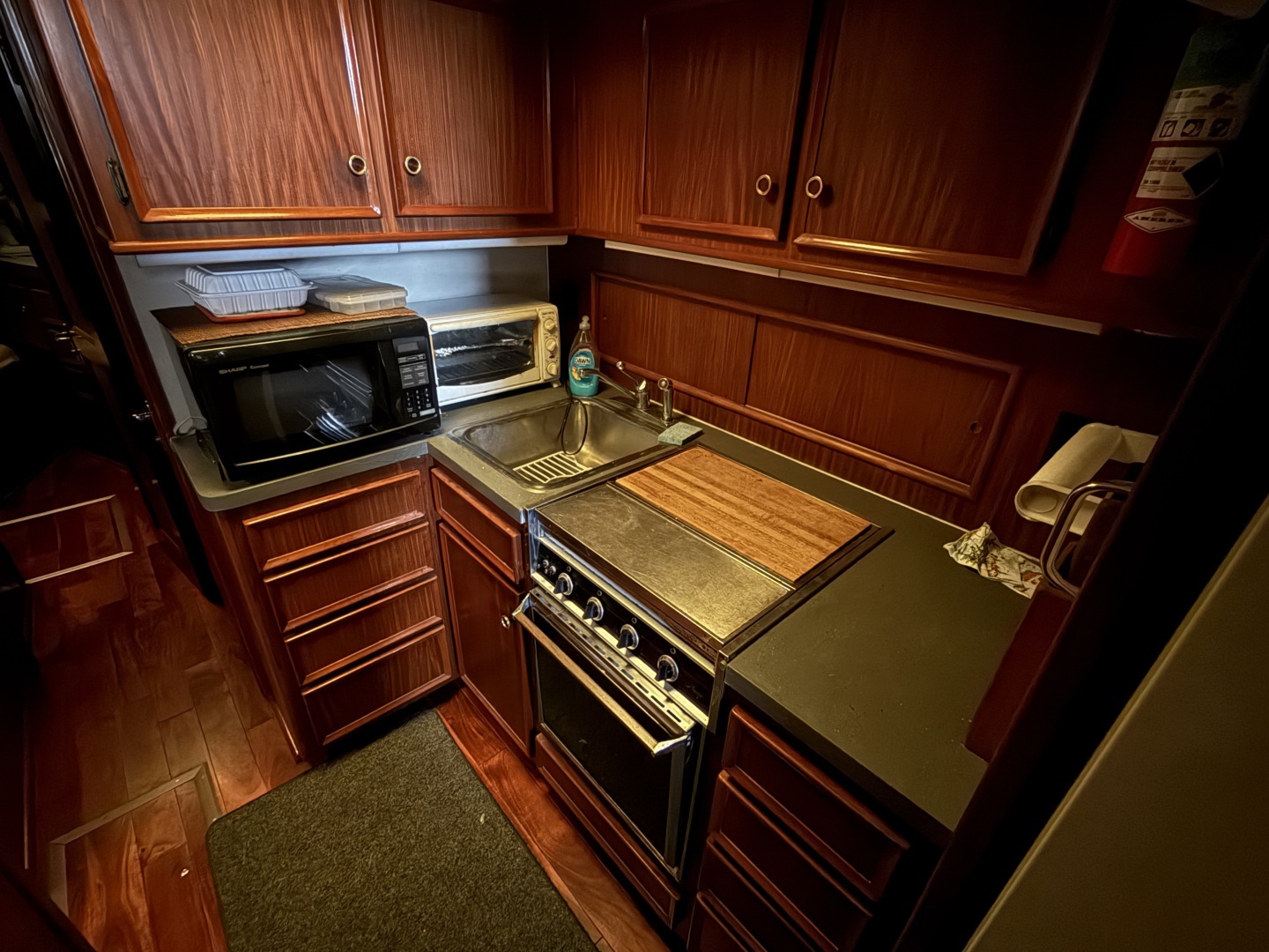 1979 Hatteras — - Image 28