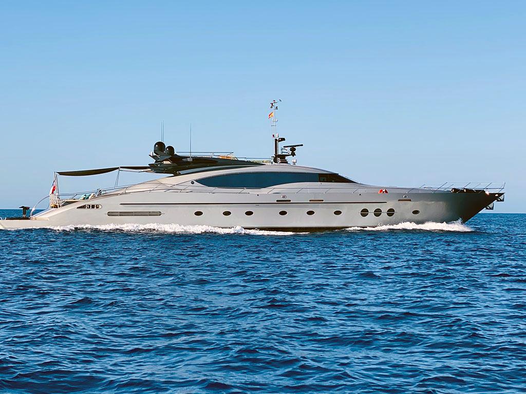 2005 Palmer Johnson 120