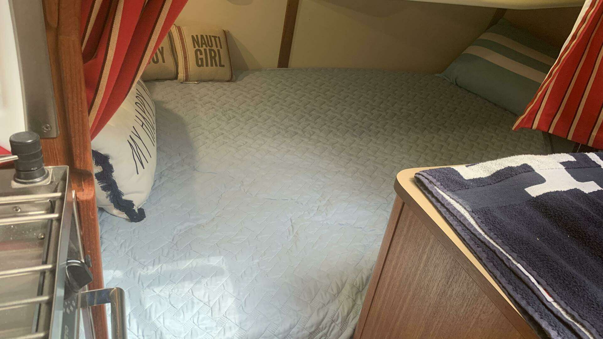 1991 Hunter 30 T - Image 39